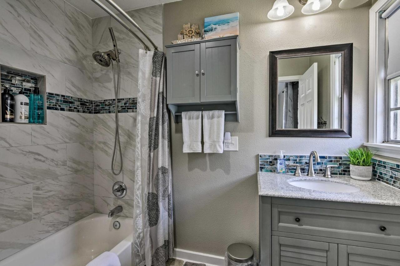 Spacious And Modern Family Duplex In Galveston! ภายนอก รูปภาพ